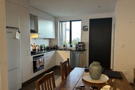 Photo of property in 20u4 Trent Street, Island Bay, Wellington, 6023