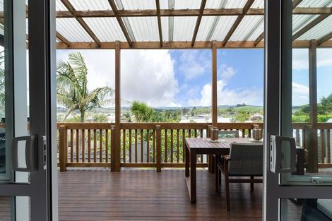 Photo of property in 9 Weka Street, Mangawhai, 0505