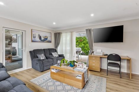 Photo of property in 3 Huruhuru Road, Massey, Auckland, 0614