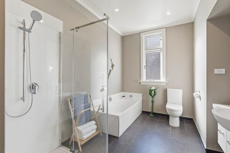 Photo of property in 34 Kenmure Road, Belleknowes, Dunedin, 9011