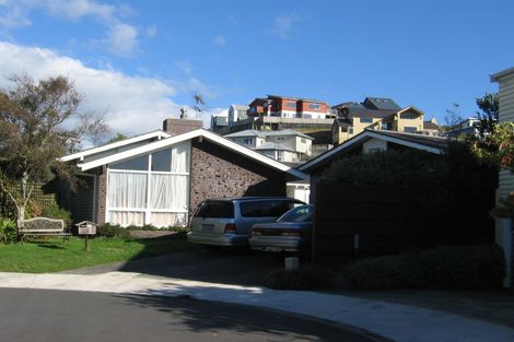 Photo of property in 10 Chudleigh Grove, Churton Park, Wellington, 6037