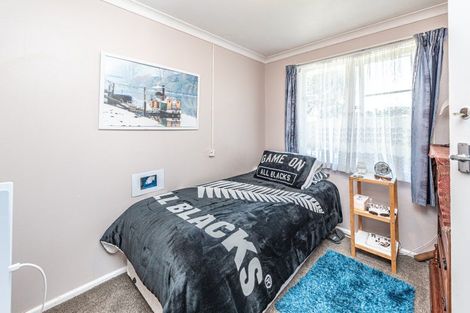Photo of property in 14 Kotuku Street, Castlecliff, Whanganui, 4501