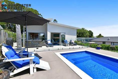 Photo of property in 10 St Julia Court, Helensville, 0800