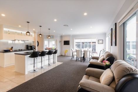 Photo of property in 19 Kowhai Drive, Cambridge, 3434