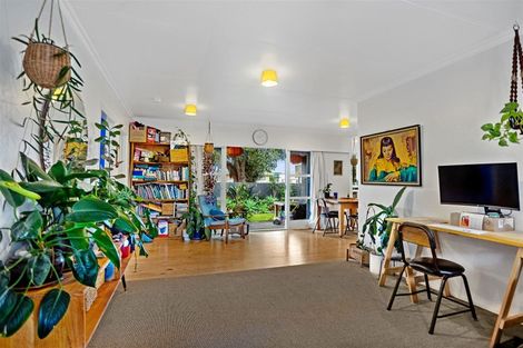 Photo of property in 11 Roretana Drive, Athenree, Katikati, 3177