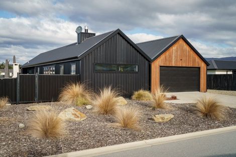 Photo of property in 54 Sherwin Avenue, Albert Town, Wanaka, 9305