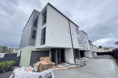 Photo of property in 3b Wilbur Place, Pakuranga Heights, Auckland, 2010