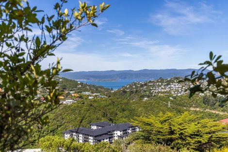 Photo of property in 5a Jerome Way, Crofton Downs, Wellington, 6035