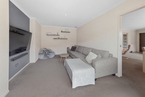 Photo of property in 77 Isabella Drive, Pukekohe, 2120