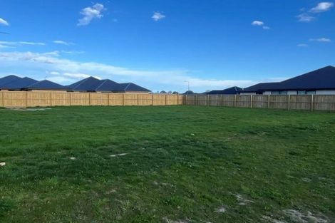 Photo of property in 14 Cousins Street, Woodend, 7691