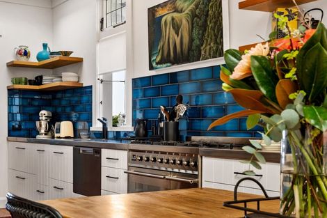 Photo of property in 14 Corry Avenue, Bluff Hill, Napier, 4110