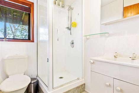 Photo of property in 44 Paturoa Road, Titirangi, Auckland, 0604