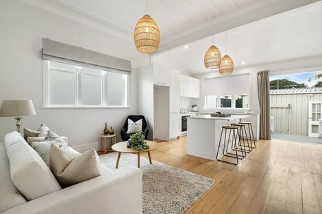 Photo of property in 26 Anne Street, Devonport, Auckland, 0624
