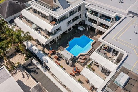 Photo of property in 408/36 Victoria Road, Mount Maunganui, 3116