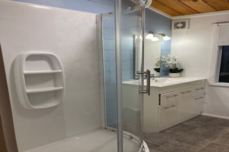 Photo of property in 1 Alexander Road, Waikanae, 5036