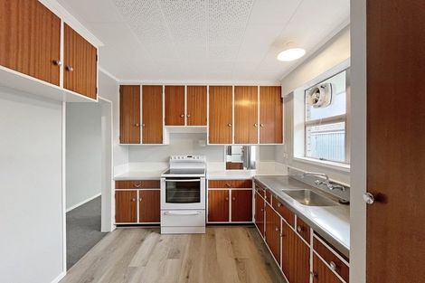 Photo of property in 5 Innes Place, Roslyn, Palmerston North, 4414