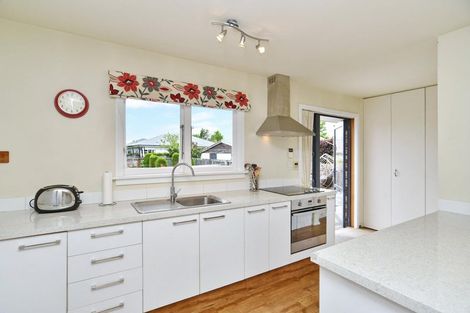 Photo of property in 4 Mcfaddens Road, St Albans, Christchurch, 8052