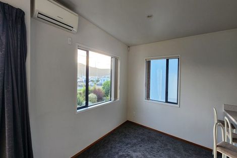Photo of property in 14 Marina View, Paremata, Porirua, 5026