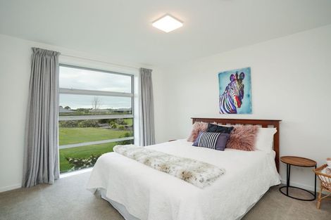 Photo of property in 11 Majestic Chance, Seaward Bush, Invercargill, 9812