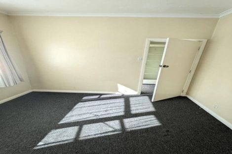 Photo of property in 37 Mako Mako Road, Levin, 5510