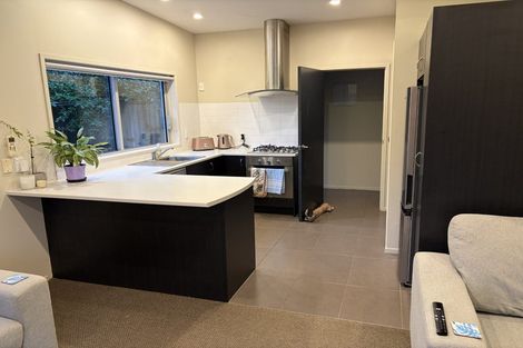 Photo of property in 19 Lyn Street, Lynmouth, New Plymouth, 4310