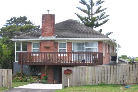 Photo of property in 1/297 Rangatira Road, Beach Haven, Auckland, 0626