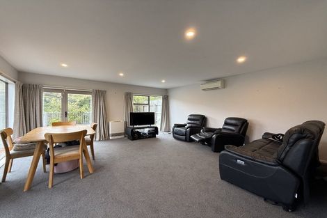 Photo of property in 23 Gifford Grove, Churton Park, Wellington, 6037