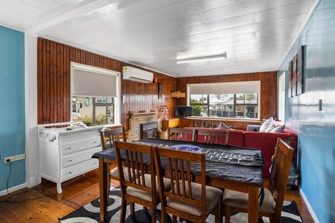 Photo of property in 13 Geoffrey Place, Mangere East, Auckland, 2024