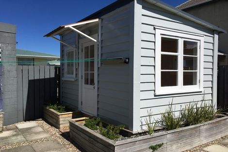 Photo of property in 131 Apu Crescent, Lyall Bay, Wellington, 6022