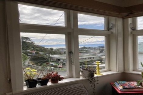 Photo of property in 77 Todman Street, Brooklyn, Wellington, 6021