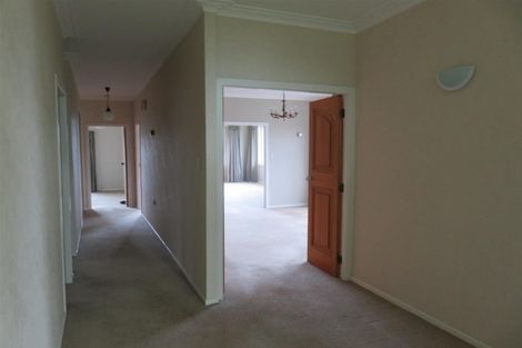 Photo of property in 16 Pitcairn Street, Oakura, 4314