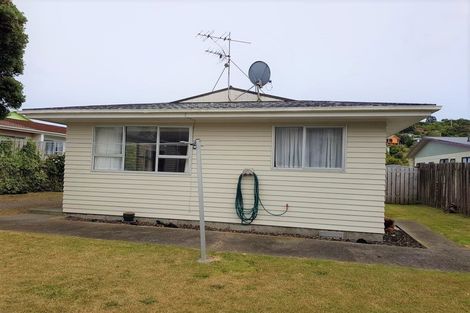 Photo of property in 1 Cluny Road, Plimmerton, Porirua, 5026