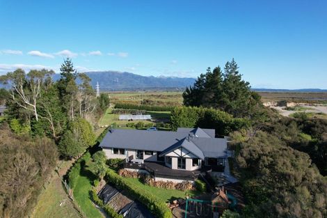Photo of property in 103 Alma Road, Westport, 7892