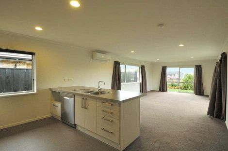 Photo of property in 19 Burford Way, Rolleston, 7615