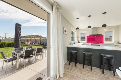 Photo of property in 6 Harold Place, Stoke, Nelson, 7011