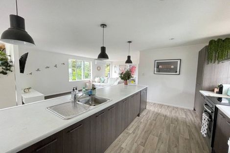 Photo of property in 53 Hauraki Road, Leigh, Warkworth, 0985