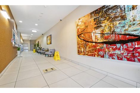 Photo of property in 301/17 Osterley Way, Manukau, Auckland, 2104