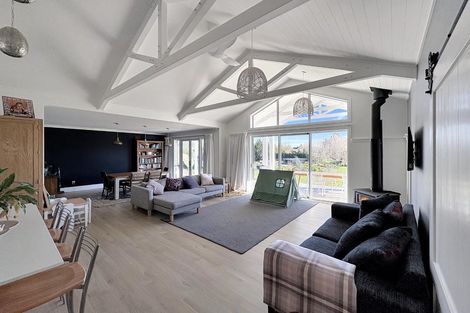 Photo of property in 21 Kristin Place, Manakau, Levin, 5573