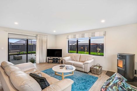 Photo of property in 4 Greenwood Place, Amberley, 7410