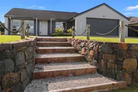 Photo of property in 40 Leeward Drive, Whitianga, 3510