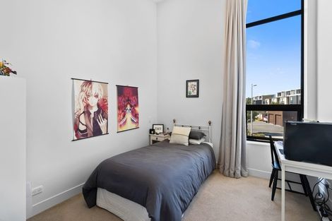 Photo of property in 27 Isitt Road, Hobsonville, Auckland, 0616