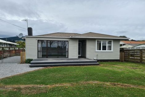 Photo of property in 86 Rata Road, Raumati Beach, Paraparaumu, 5032