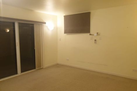 Photo of property in 8 River Road, Te Atatu Peninsula, Auckland, 0610
