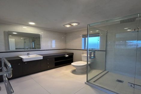 Photo of property in 19 Springcrest Drive, Karaka, Papakura, 2113