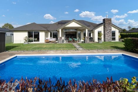 Photo of property in 13 Alan Livingston Drive, Cambridge, 3434