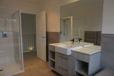 Photo of property in 13 Mauku Lane, Greenhithe, Auckland, 0632