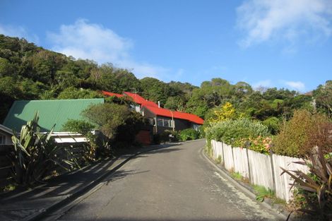 Photo of property in 52 Amapur Drive, Khandallah, Wellington, 6035