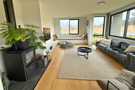 Photo of property in 2 Moonstone Street, Albert Town, Wanaka, 9305
