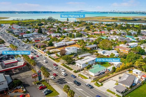 Photo of property in 255 Te Atatu Road, Te Atatu South, Auckland, 0610