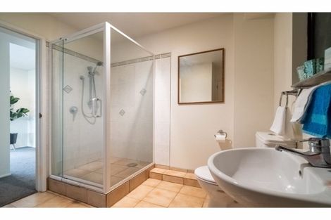 Photo of property in 27 Wirihana Road, Titirangi, Auckland, 0604